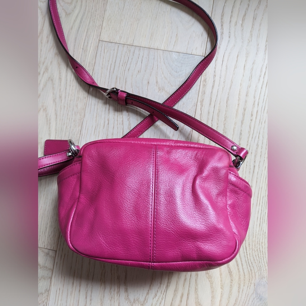 Coach leather camera bag - Picture 7 of 16